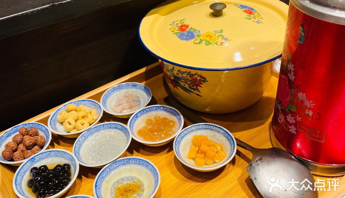 红豆 芋圆之外 还加了可可脆