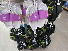 -名创优品(广州萝岗万达广场店)