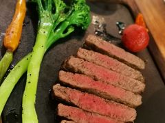 菲力牛排-1886德国汽车餐厅(外滩十六铺码头店)