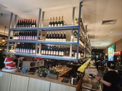 -大头虾越式风味餐厅(光明广场店)