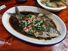 -芦茨金富饭庄·25年老字号·专做稻草鸡