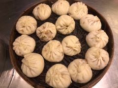 猪肉灌汤包-草包包子铺1937(普利街店)