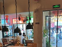 -北平花园·MUA摩造汉堡·北平咖啡(南锣鼓巷胡同店)