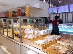 -顶东面包花园·生日蛋糕(世博店)