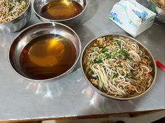 -正宗杨记普洱酸醋米线(总店)