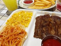 -菲滋意式餐厅(富阳东方茂店)