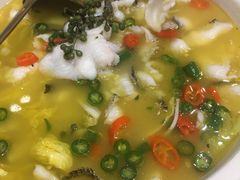 -川流不息·地道川菜·小龙虾(松东路店)