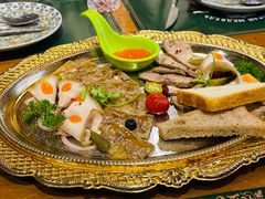 -米德维奇俄式西餐厅(西六道街店)