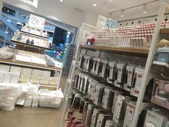 -名创优品(福建福州闽侯万家广场店)