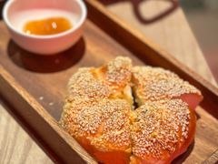 无花果烤馕-耶里夏丽·丝路国际·新疆餐厅(浦东区东方路店)