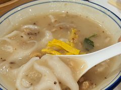 西关水菱角-白天鹅宾馆-宏图府餐厅