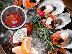 法国生蚝配酸忌廉三文鱼鱼子酱-Bistro 63 创意融合料理(广粤天地店)