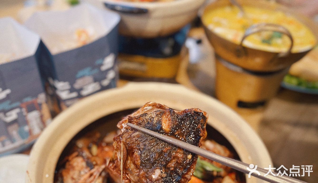 年轻人生活新方式-边吃火锅边烤肉～