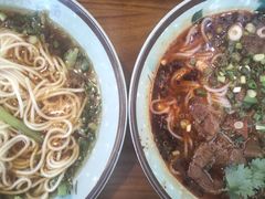 -阿依娘镇店豌杂面(三峡广场店)