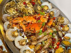 -东来菜馆•手抓海鲜家常菜•海鲜锅贴(鸽子窝店)