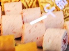草莓奶油蛋糕卷-钟楼大面包
