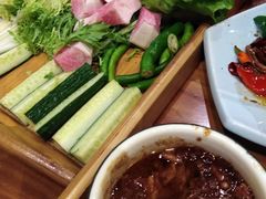 -雪乡阁东北农家菜(颛桥约好休闲街店)