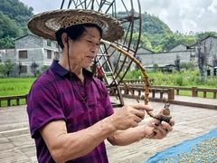 -高荡千年布依古寨旅游景区