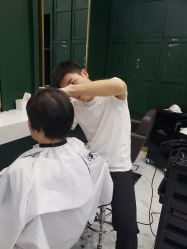 -悦Salon发型设计