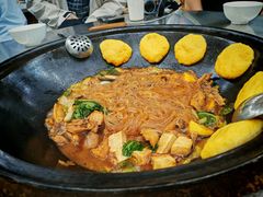 -粘豆包柴火铁锅炖