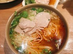 -亮亮面馆(经六路店)