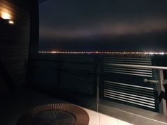 -上海滴水湖皇冠假日酒店