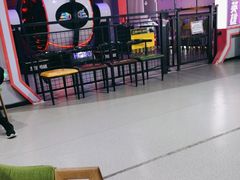 -嗨翻Hi-Fun竞技主题乐园·蹦床亲子生日轰趴(国光1937店)