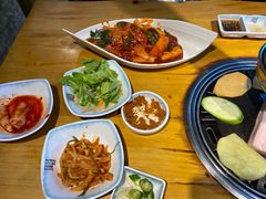 -唯成•韩国炭火烤肉 유성고기