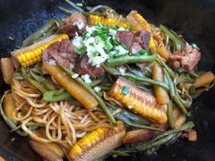 精选肋排焖面-金豆角砂锅焖面(安贞店)