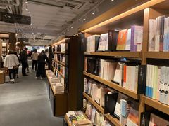 -茑屋书店(天目里店)