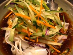 羊毛工镇凉皮-丝路金桃·新疆菜(徐汇店)