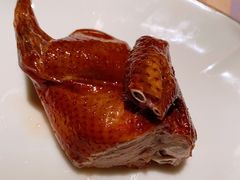 脆皮乳鸽-新荣记(南京西路店)