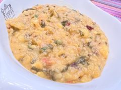 -香巴拉云南餐厅(华莱坞店)