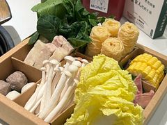 -烹然四季椰子鸡火锅(姚家园万象汇店)