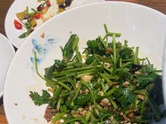 -黄泥岗·地道湖北菜(奥特莱斯店)