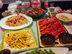 -肥肥虾庄·金牌油焖大虾(首义路店)