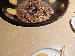 -万里闯关东铁锅炖菜馆(高新旗舰店)