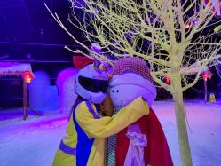 -圣名游乐城冰雪大世界