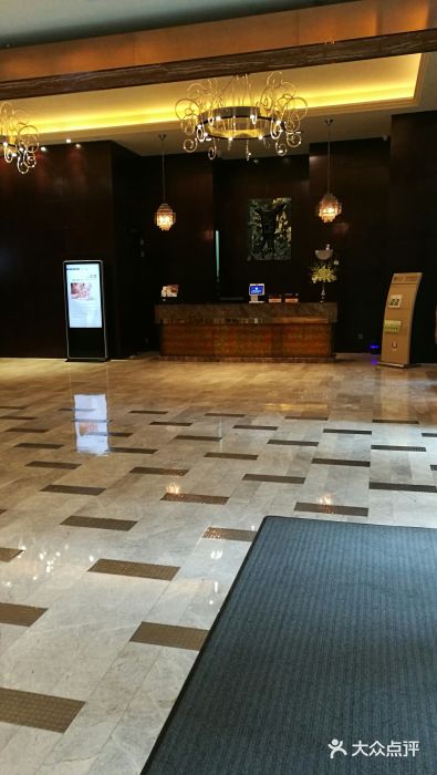 丹枫白露酒店·Q Cafe餐厅图片