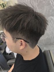 -苏奇发型·烫发染发