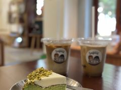 -SAFARI COFFEE