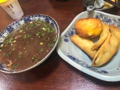 -老新隆牛肉锅贴(新街口店)