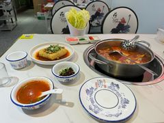 -苗岭鱼乡贵州凯里红酸汤鱼火锅