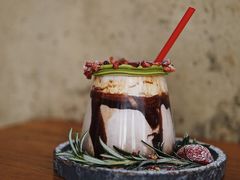 花环-BE NORMAL CAFE(霞溪路店)