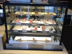 面包甜点陈列柜-麦当劳(番禺易发商业街店)