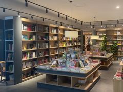 -魔方城市书房(中街益田店)