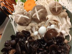 -椰子营·椰子鸡火锅(万象里店)