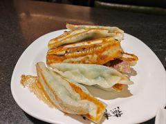 韭菜鸡蛋锅贴-燕青小馆(东园大厦店)