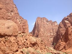 -天山神秘大峡谷