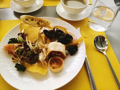 浦渼色拉-璞渼咖啡 ROOF P.M. Café(浦东美术馆店)